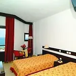 Hotel Gural 3*